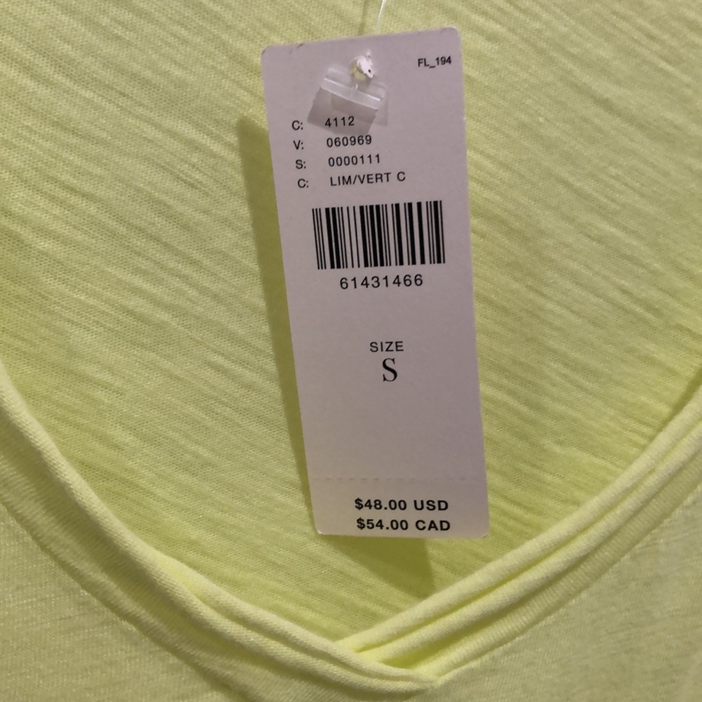 NWT Anthropologie t.la Lim/ Vert Classic V-Neck T-Shirt Size Small - Picture 3 of 12